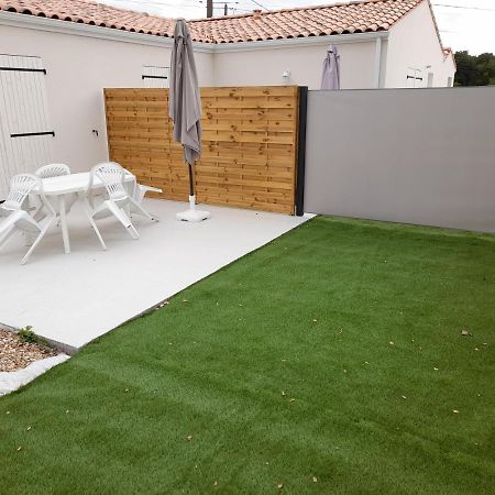 Le Logis De Gatseau Apartment Les Mathes Exterior photo