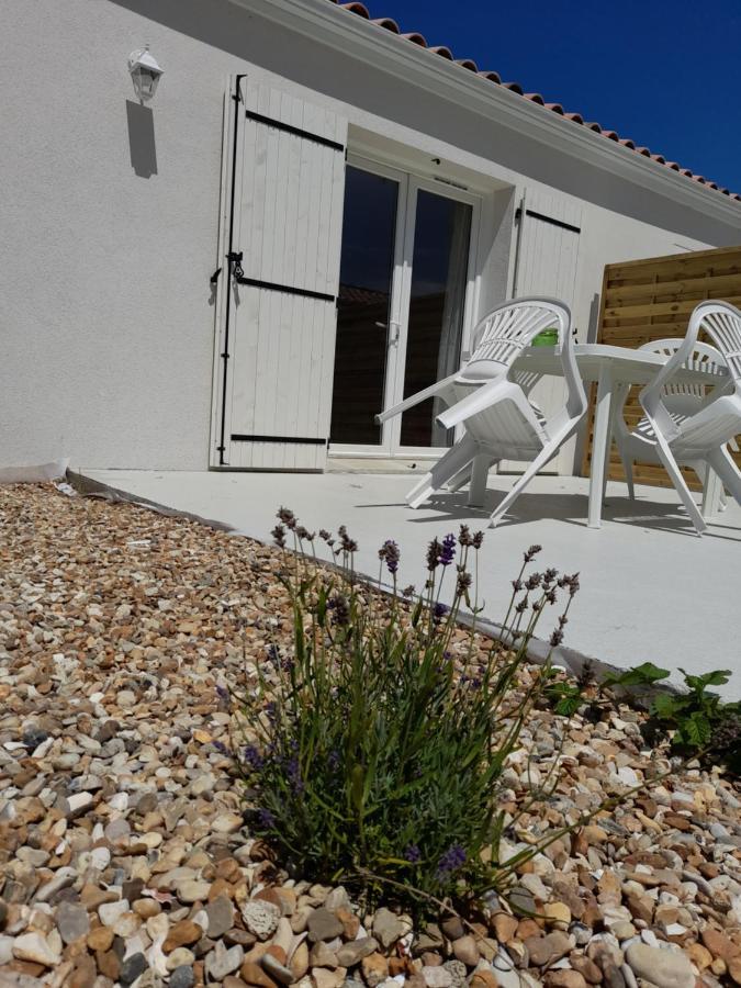 Le Logis De Gatseau Apartment Les Mathes Exterior photo